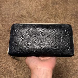 Louis Vuitton Empreinte Leather zippy wallet #tn4145